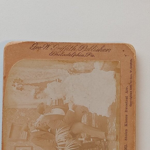ANTIQUE Stereograph Card "Stolen Kisses Sweetest Are" 1900 Victorian Scene - Picture 4 of 5